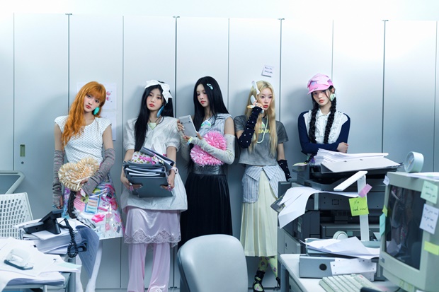 ILLIT Achieves Top 3 in Japan's Oricon Daily Single Chart with New Release