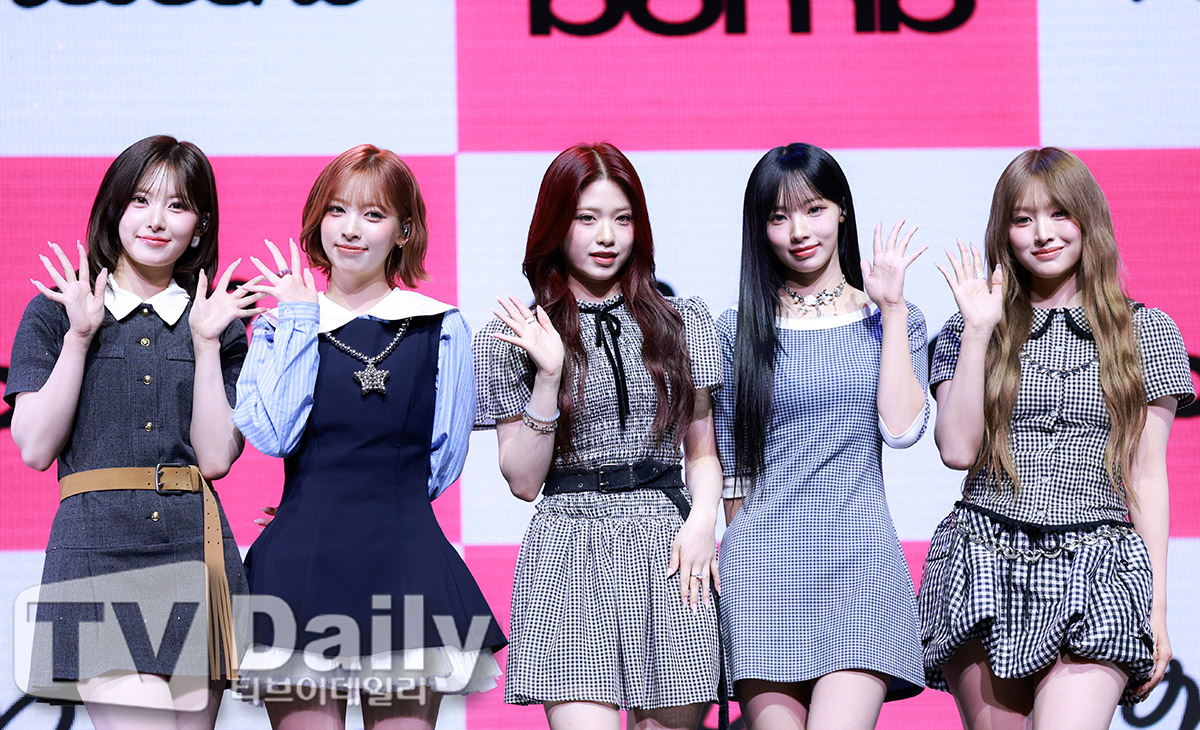 RESCENE Unveils New Mini Album 'Lip Bomb' Amidst Perfumed Vibes