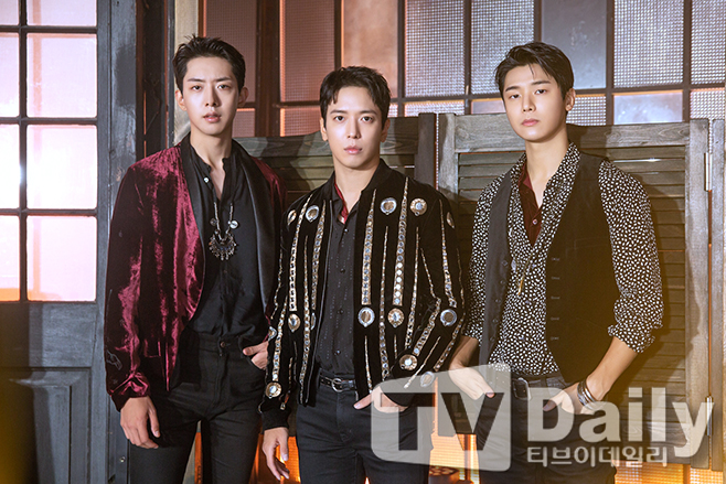 CNBLUE Announces Comeback with Regular Album Targeted for January Release