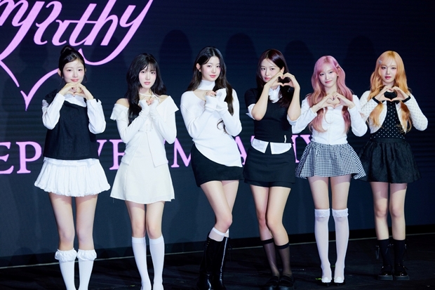 IVE Donates HKD 500,000 to Hong Kong Fire Victims