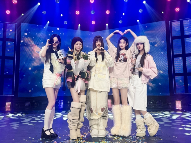 ILLIT Achieves First 'Music Bank' Win with 'NOT CUTE ANYMORE'
