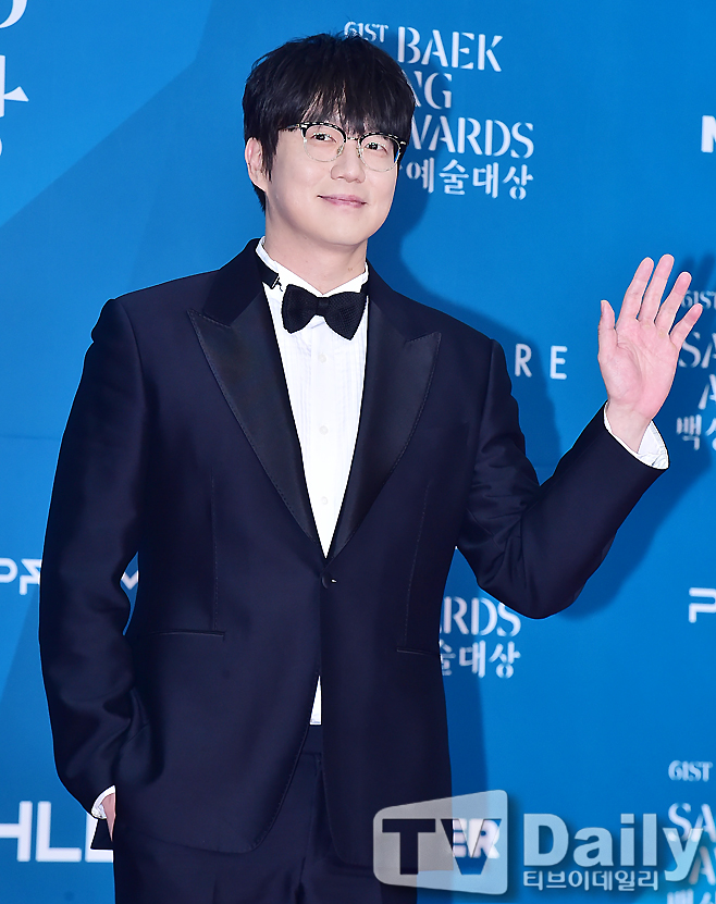 'Allegations of Unregistered Agency Operations: Sung Si-kyung's Sister Sent to Prosecutors, Sung Si-kyung Not Charged'