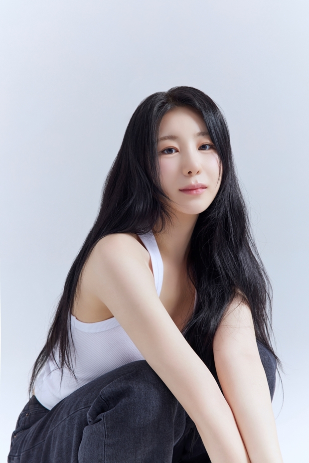 Lee Chae Yeon Signs Exclusive Contract with DOD, Joining BTOB Members