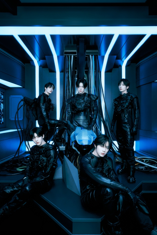 TOMORROW X TOGETHER Achieves Success with Three Albums on Japan's Oricon Yearly Rankings