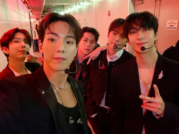 MONSTA X Concludes Jingle Ball Tour, Reaffirming Global Talent on Stage