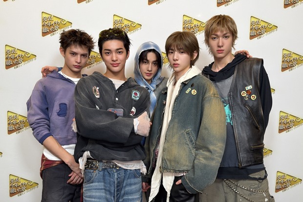 CORTIS Raih Puncak Chart Mingguan HANTU Empat Bulan Setelah Debut