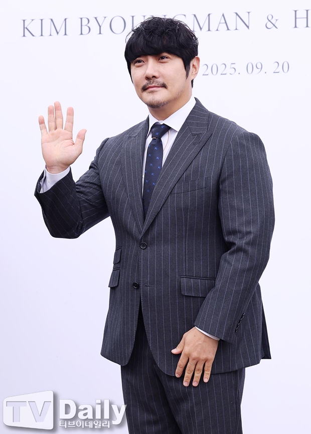 KCM Announces Third Child's Birth and Joins 'The Return of Superman'