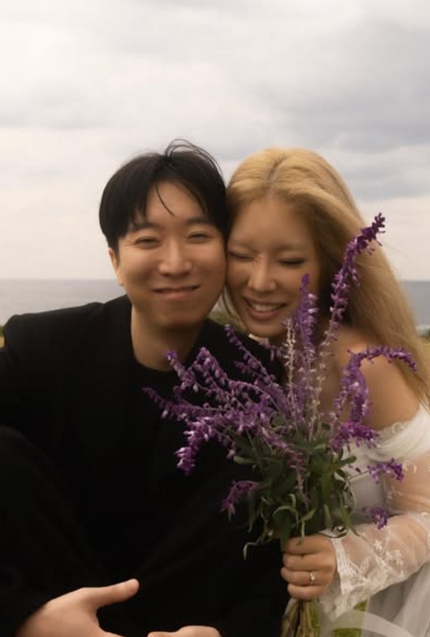 Yunhway from 'Show Me the Money 8' Announces Marriage with Producer Seowoo