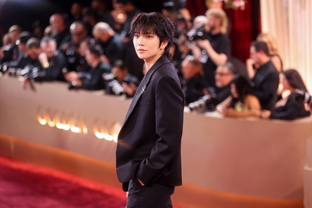 SEVENTEEN's Joshua Graced the Golden Globes with Honor