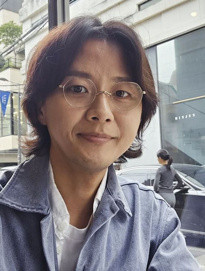 Singer Kim Hyun-sung Opens Up About Health Issues Related to Adult Atopy