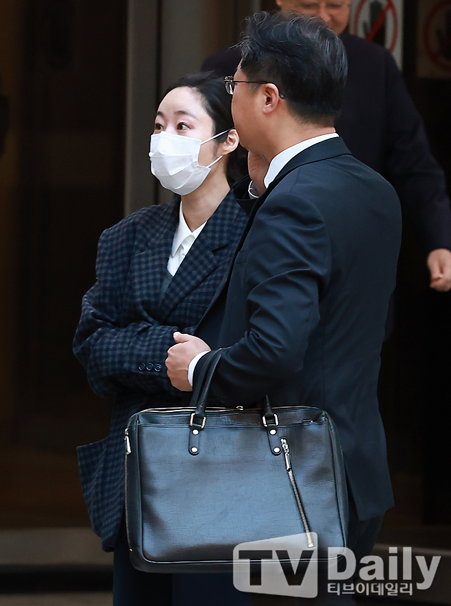 Min Hee-jin's Yongsan Apartment Faces Attachment Report