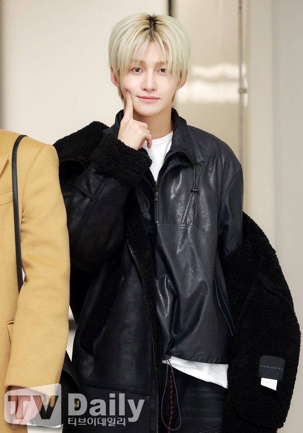 Tours' Jihoon Cancels Chinese Signing Event Due to Father's Passing