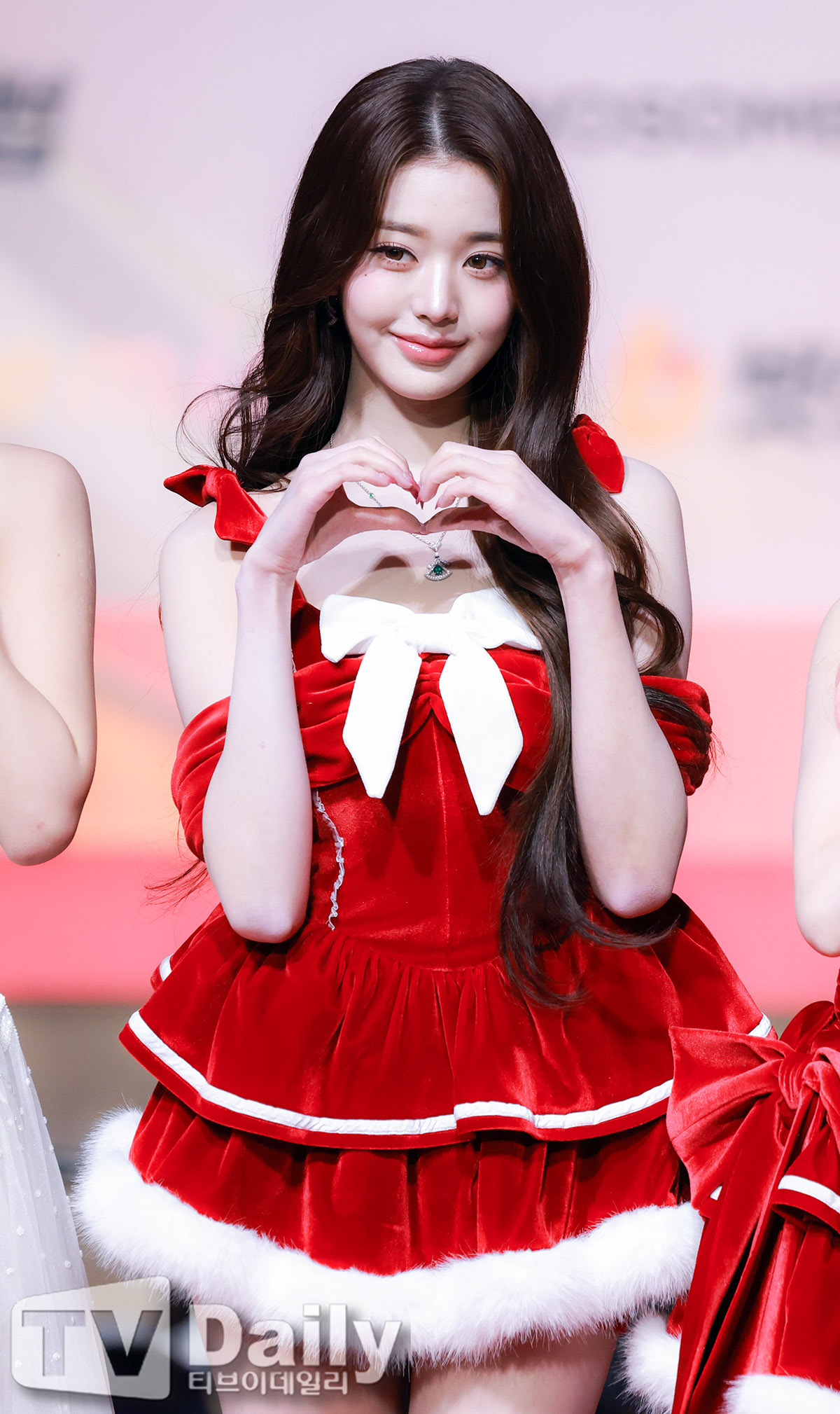 Jang Won-young Puncaki Reputasi Merek Grup Gadis, Mengalahkan Jennie