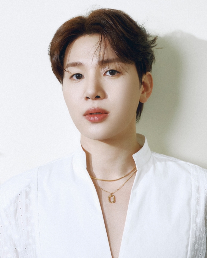 Kim Min-seok Memikat Penggemar dengan 'Love Language' dari OST 'Is This Love Translatable?'