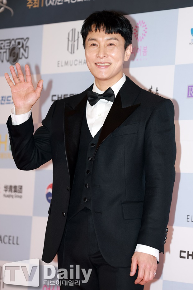 Kim Dong-wan Defends Lee Soo-ji's Kindergarten Teacher Parody Highlighting Educational Realities