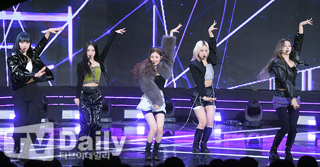 미미로즈, 데뷔 2년 만에 해체 결정 '200억 투자에 대한 논란'