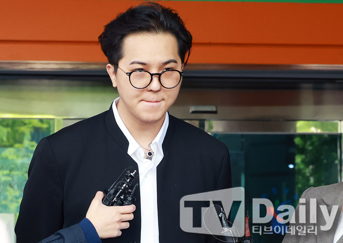 Song Min-ho Offers Late Apology in Court Amidst YG's Negligence