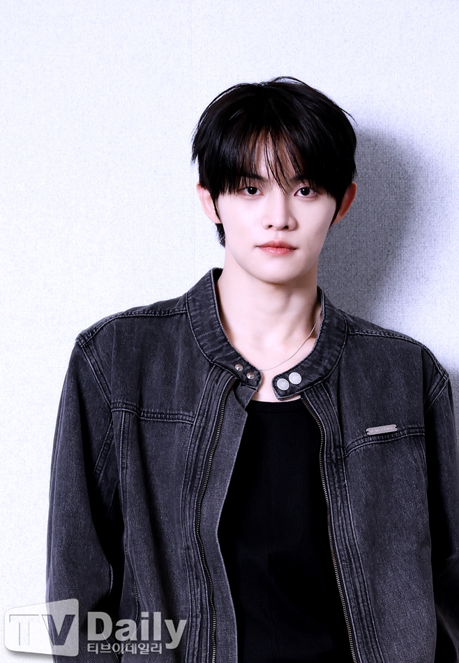 Jeon Min-wook dari Close Your Eyes Bicara tentang Mimpinya di Coachella