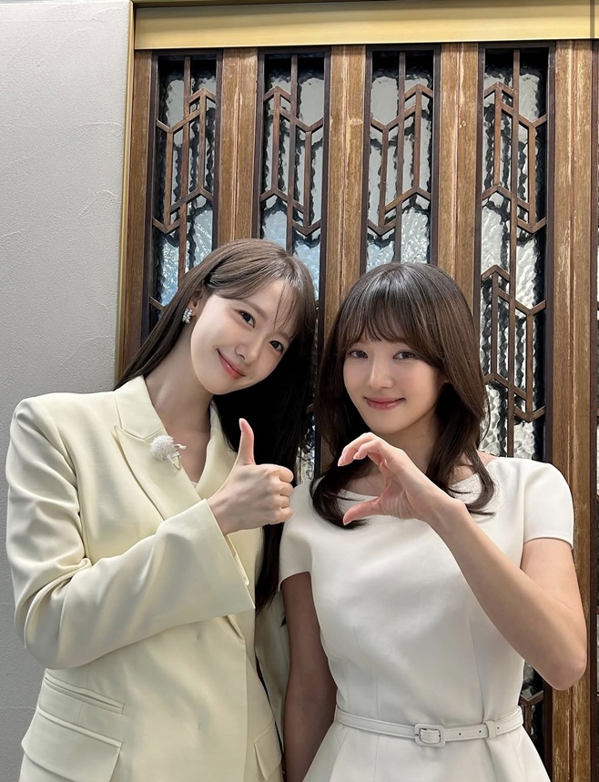 Hyoyeon Reveals Cheerful 'Center Rivalry' with Yoona