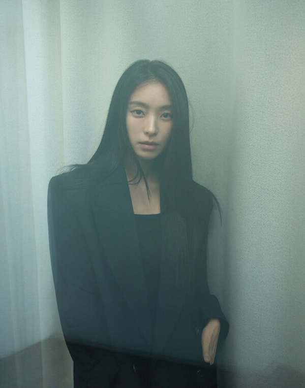 Sistar's Bora Signs Exclusive Contract with The Entertainment