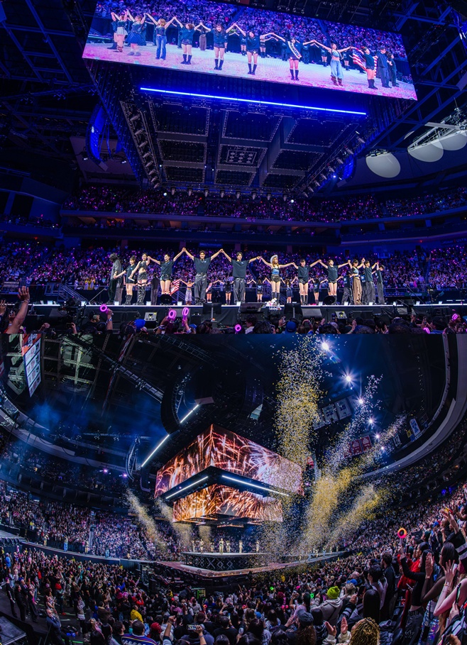 트와이스, 북미 투어 55만 관객... K팝 걸그룹 신규 기록 달성