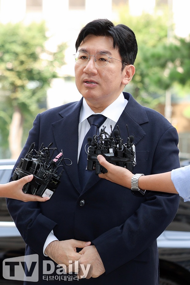 방시혁 하이브 의장, 검찰의 구속영장 반려 및 보완수사 요청