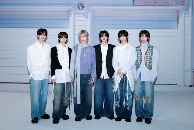 TWS Mencetak Rekor Penjualan dengan Mini Album 'NO TRAGEDY' dalam Satu Hari