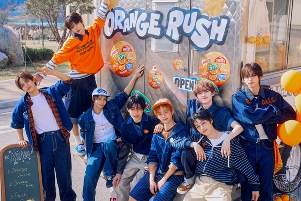 Grup Boy Baru YUHZ Debut Secara Global dengan 'Orange Record'