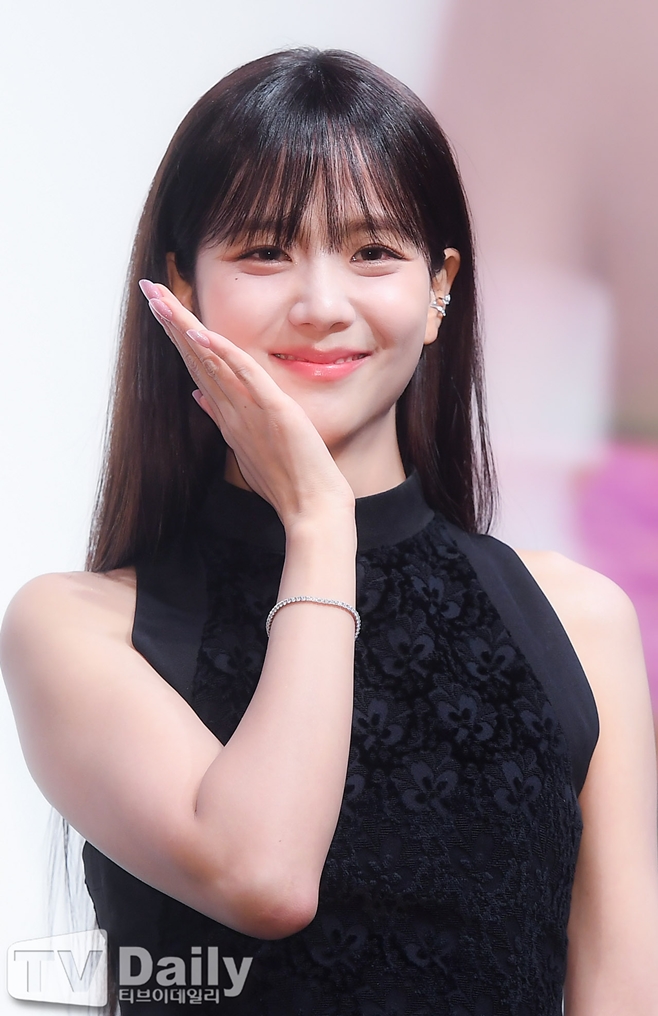 Designer Benjamin Addresses Issues Over Jisoo's Outfit Return