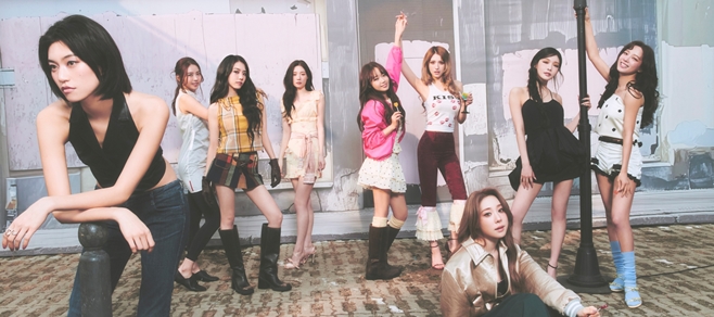 I.O.I Mengungkap Foto Grup Merayakan 10 Tahun Sambil Bersiap Rilis ‘I.O.I: LOOP’ pada 19 Mei