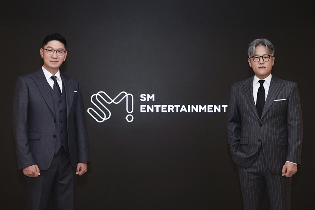 SM Co-CEOs Jang Cheol-hyuk and Tak Young-jun Named Billboard Indie Power Players
