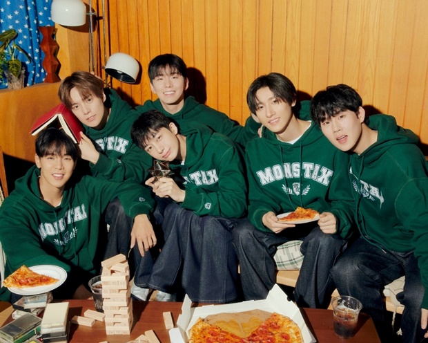 MONSTA X Rayakan Anniversary ke-11 dengan Rilis Surat dan Siaran Langsung
