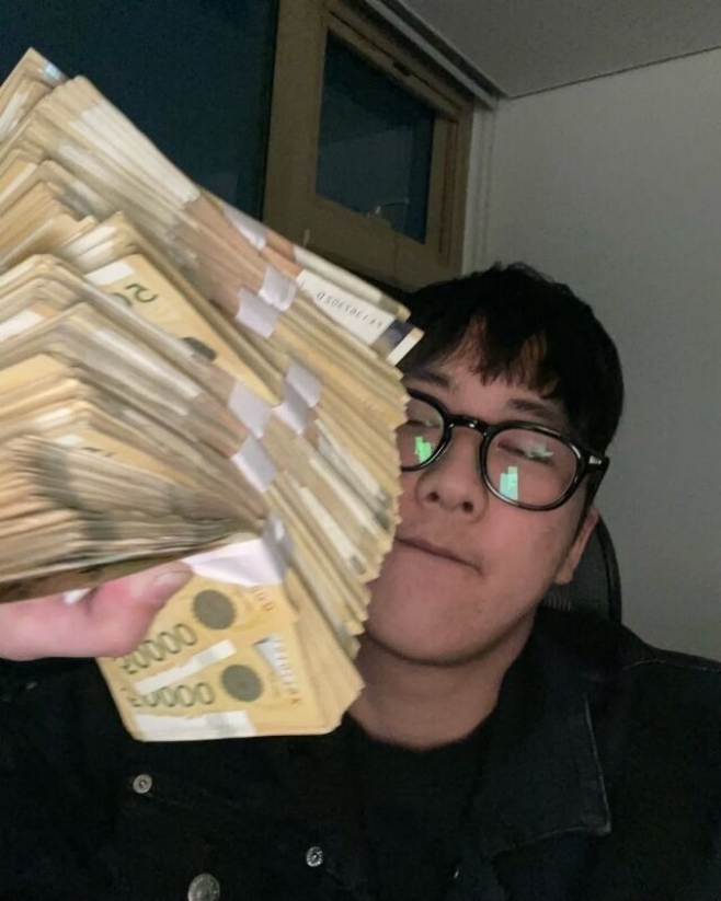 리치 이기, 고 노무현 비하 논란 사과 및 공연 취소